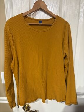 Old Navy Ribbed Long Sleeve Scoop Neck Shirt in Mustard